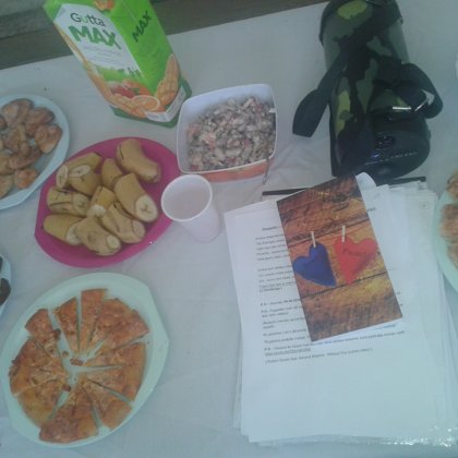 Kopautoru grāmatiņa, mani printētie dzejas darbi un mans jaunais atskaņotājs.