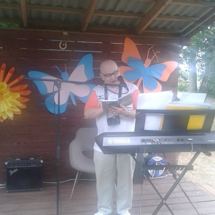 Dzeju lasa Edvīns Jansons