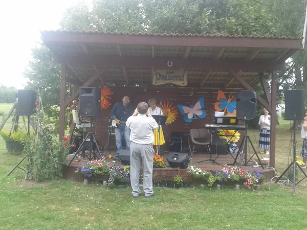 Muzicē Dārzniekos (Limbažos)